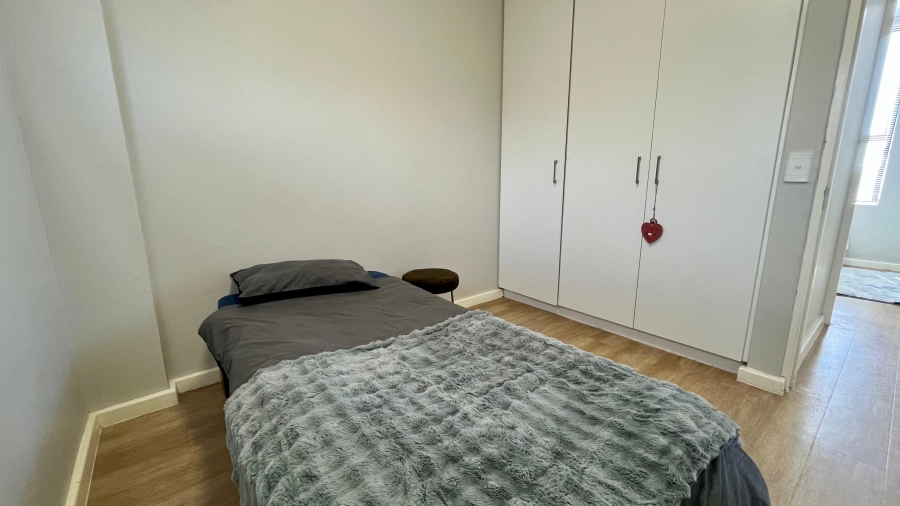 To Let 2 Bedroom Property for Rent in Pinelands Western Cape